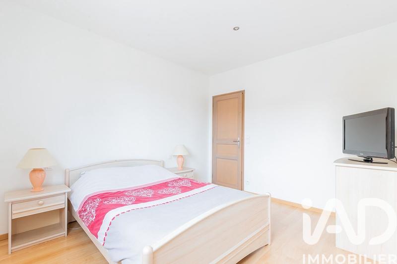 Maison - 199 m² - 7 pièces