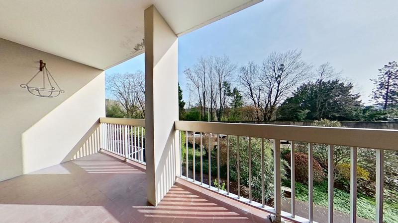 Appartement - 80 m² - 3 pièces