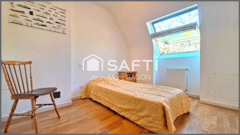 Maison - 158 m² - 7 pièces