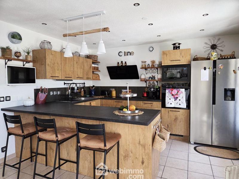 Maison - 98 m² - 4 pièces