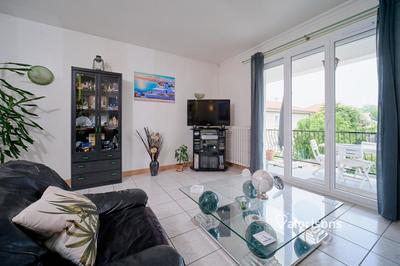 Appartement - 76 m² - 4 pièces