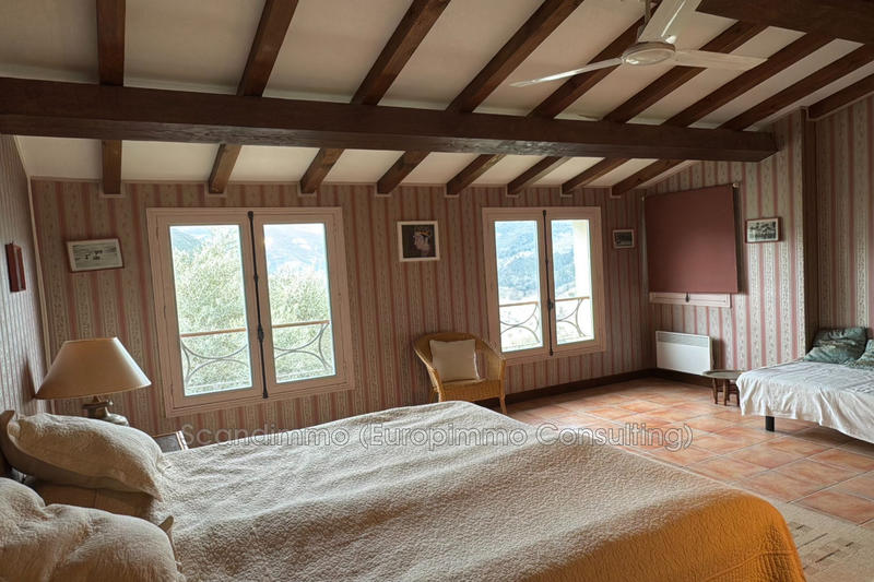 Maison - 199 m² - 5 pièces