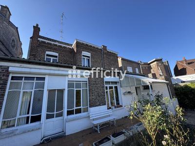 Maison - 138 m² - 8 pièces