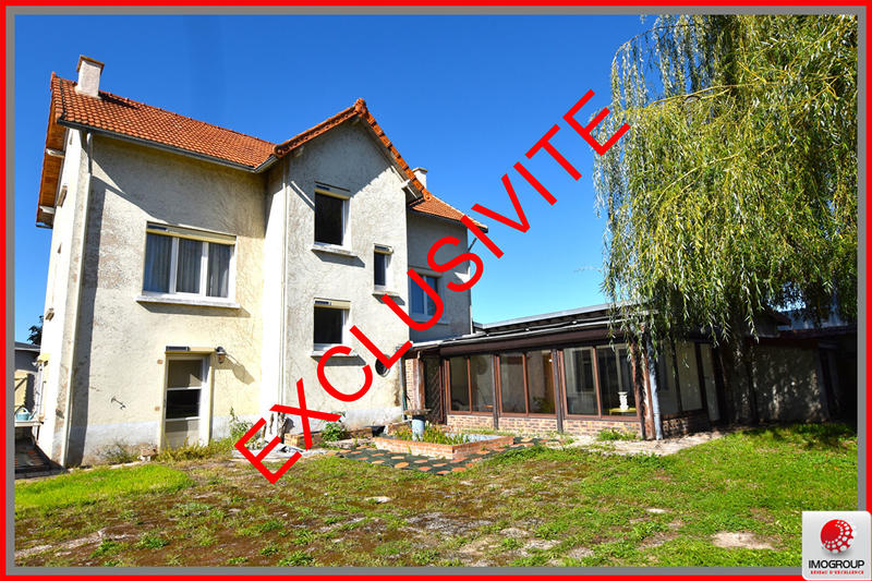 Maison - 227 m² - 11 pièces