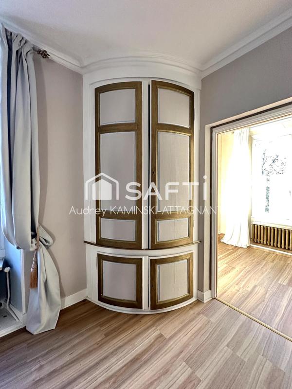 Maison de maîtres - 375 m² - 11 pièces