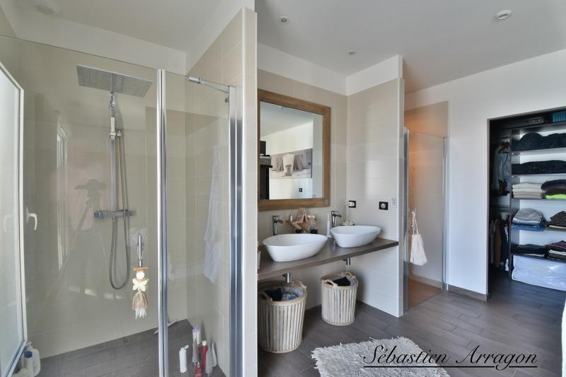 Maison - 195 m² - 5 pièces