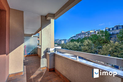 Appartement - 91 m² - 4 pièces