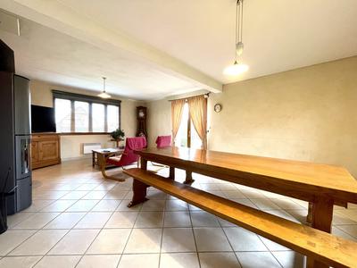 Maison traditionnelle - 123 m² - 6 pièces