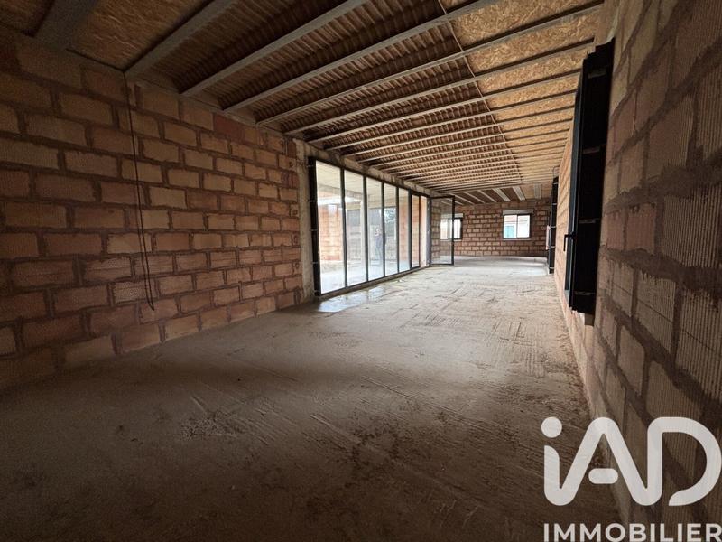 Maison - 228 m² - 5 pièces