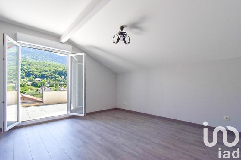 Appartement - 120 m² - 4 pièces