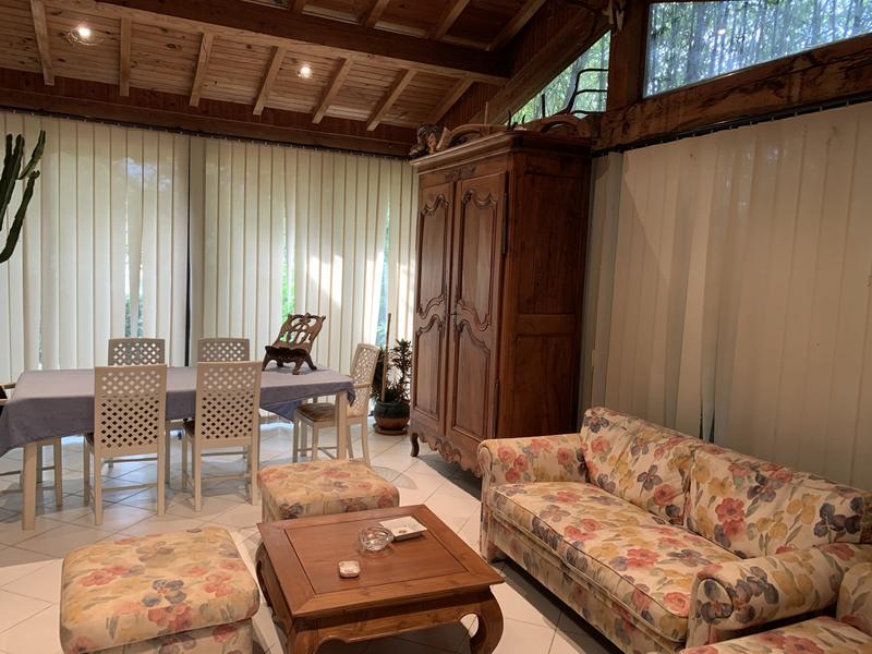 Maison - 185 m² - 8 pièces