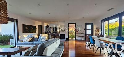 Maison - 147 m² - 6 pièces