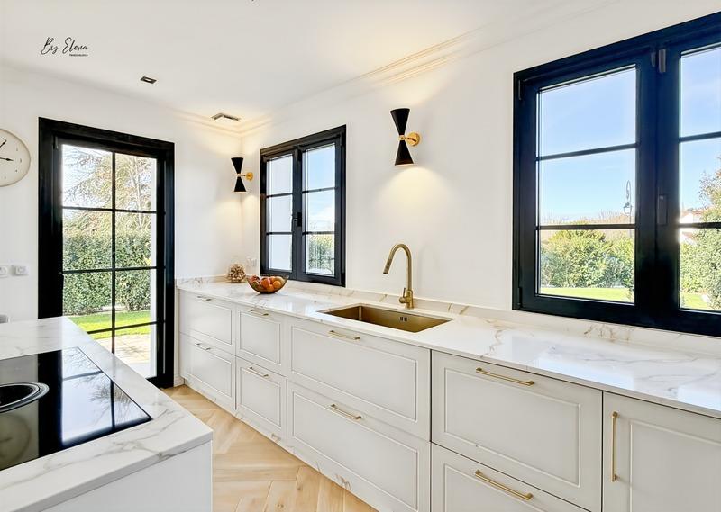 Maison - 137 m² - 6 pièces