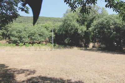 Terrain constructible - 835 m²