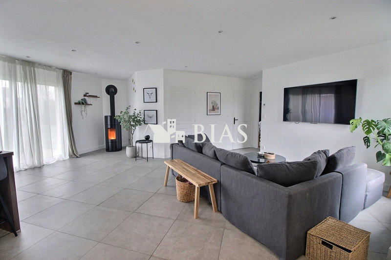 Maison - 106 m² - 4 pièces