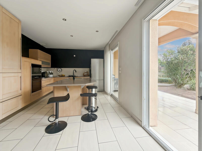 Villa - 130 m² - 6 pièces