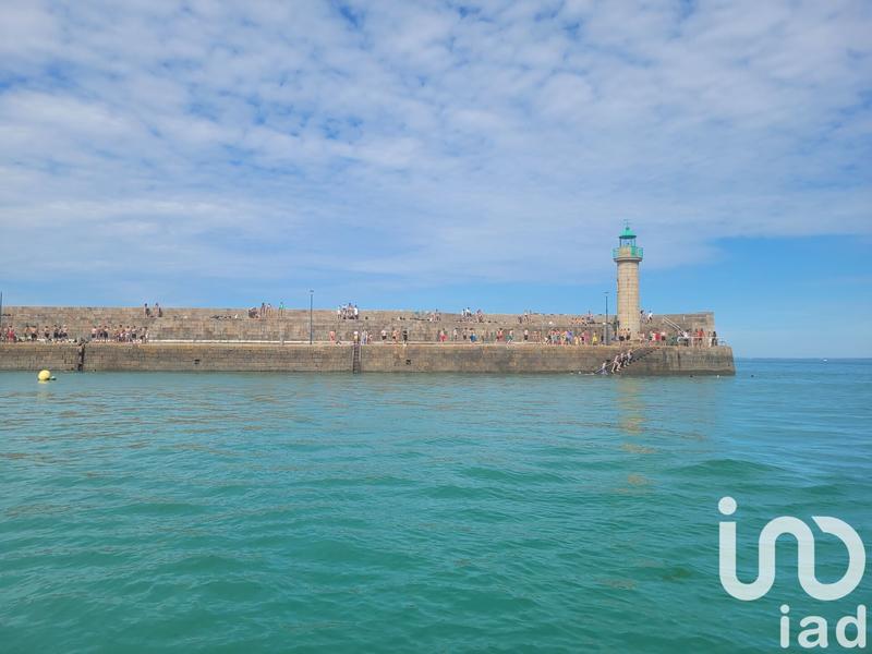 Maison - 220 m² - 6 pièces