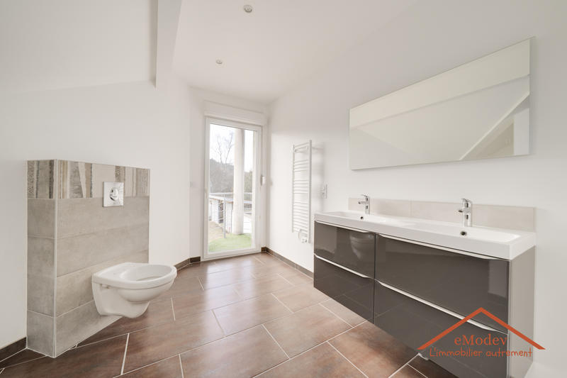 Villa - 145 m² - 6 pièces