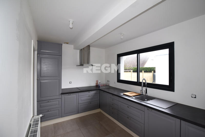 Maison - 102 m² - 5 pièces