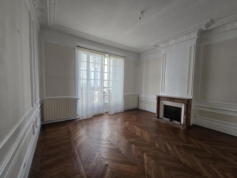 Maison bourgeoise - 330 m² - 10 pièces