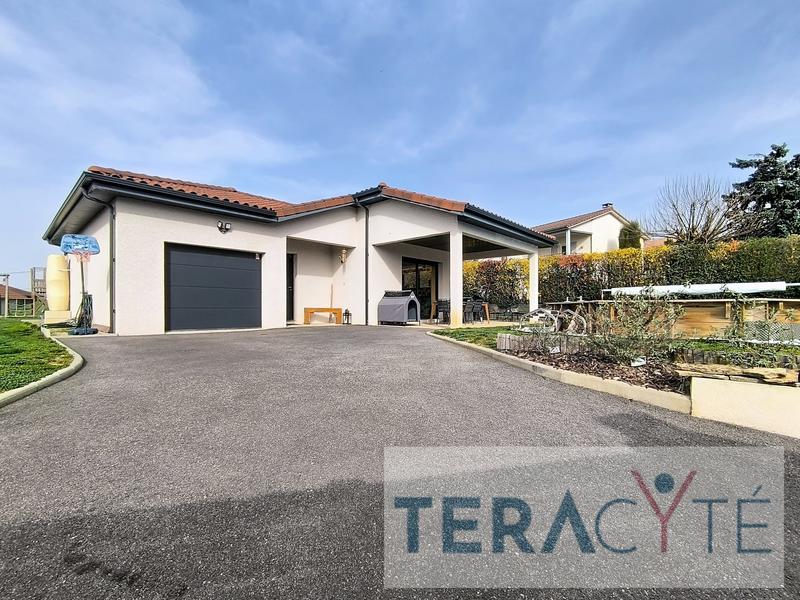 Maison - 105 m² - 4 pièces