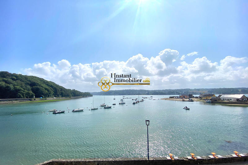 Maison - 167 m² - 7 pièces