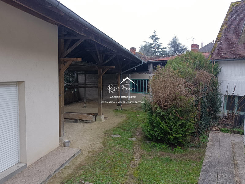 Maison ancienne - 560 m² - 30 pièces