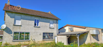 Maison de village - 394 m² - 1 pièce