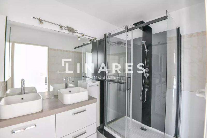 Appartement - 94 m² - 4 pièces