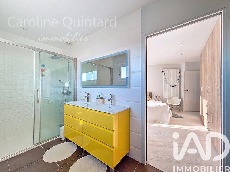 Maison - 202 m² - 5 pièces