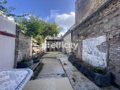 Immeuble - 110 m² - 3 pièces