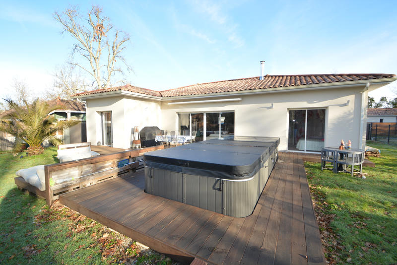 Maison - 112 m² - 4 pièces