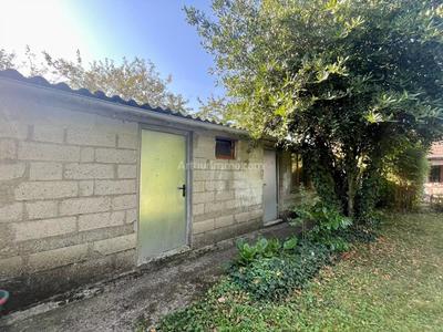 Maison - 180 m² - 7 pièces