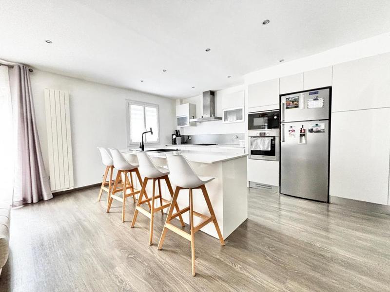 Maison - 110 m² - 5 pièces