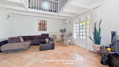 Maison - 200 m² - 5 pièces