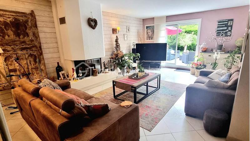 Maison - 165 m² - 6 pièces