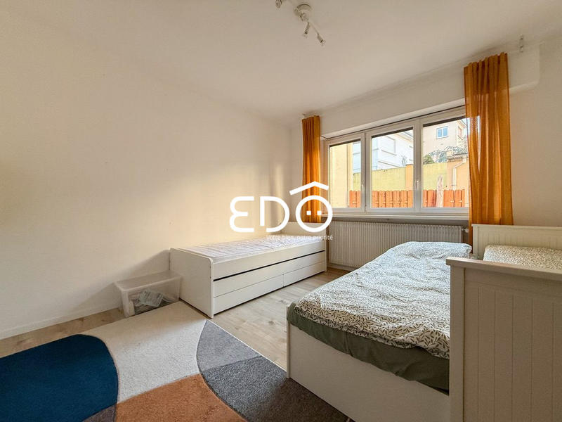 Appartement - 82 m² - 3 pièces