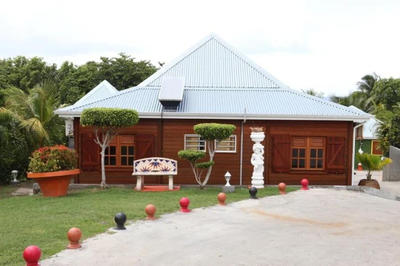 Villa - 80 m² - 4 pièces