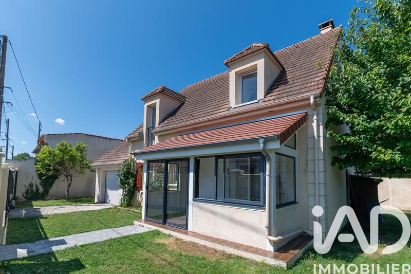 Maison - 105 m² - 6 pièces