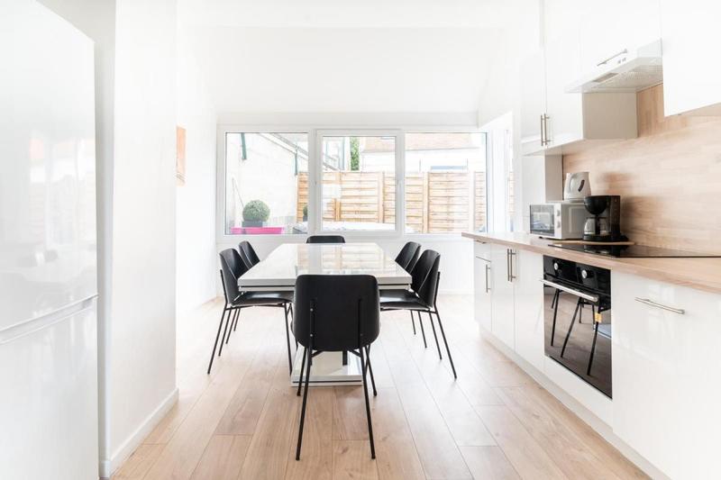 Maison de ville - 92 m² - 4 pièces