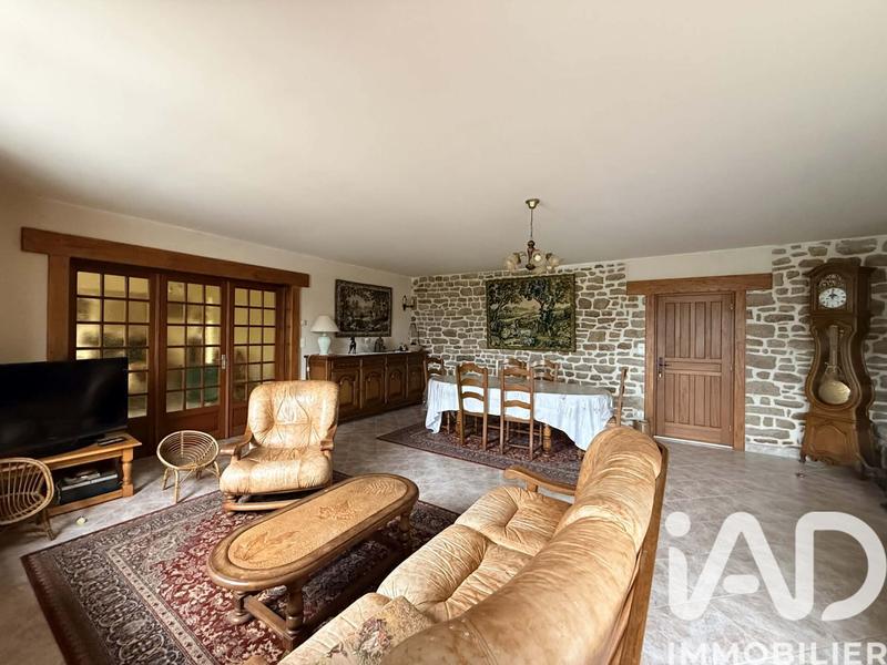 Maison - 197 m² - 10 pièces