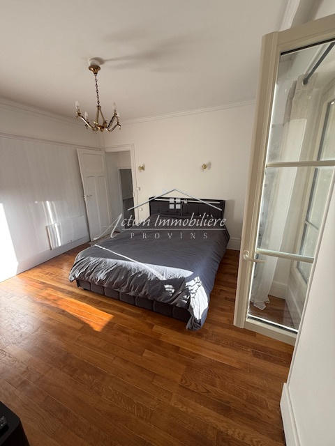 Appartement - 90 m² - 4 pièces