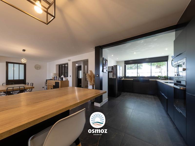 Maison contemporaine - 175 m² - 6 pièces