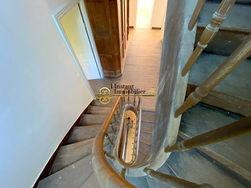 Demeure - 298 m² - 16 pièces