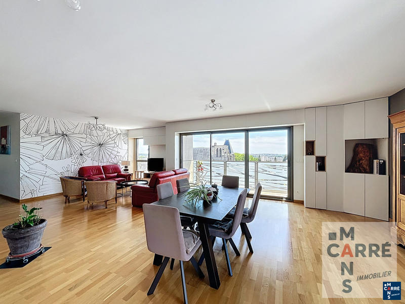 Appartement - 152 m² - 5 pièces