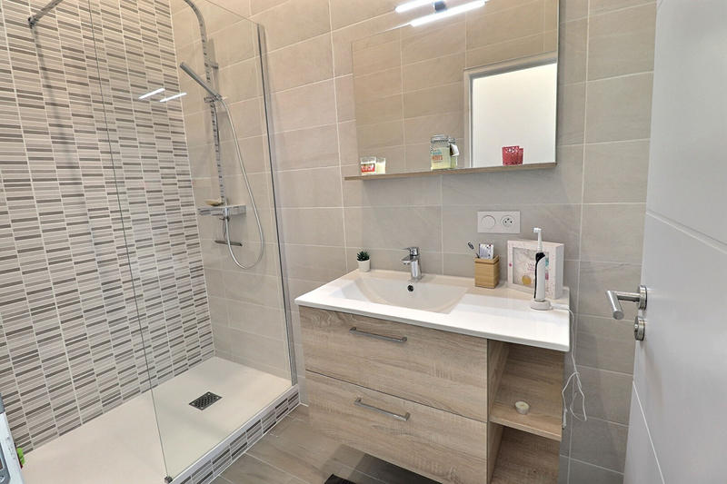 Maison - 185 m² - 6 pièces