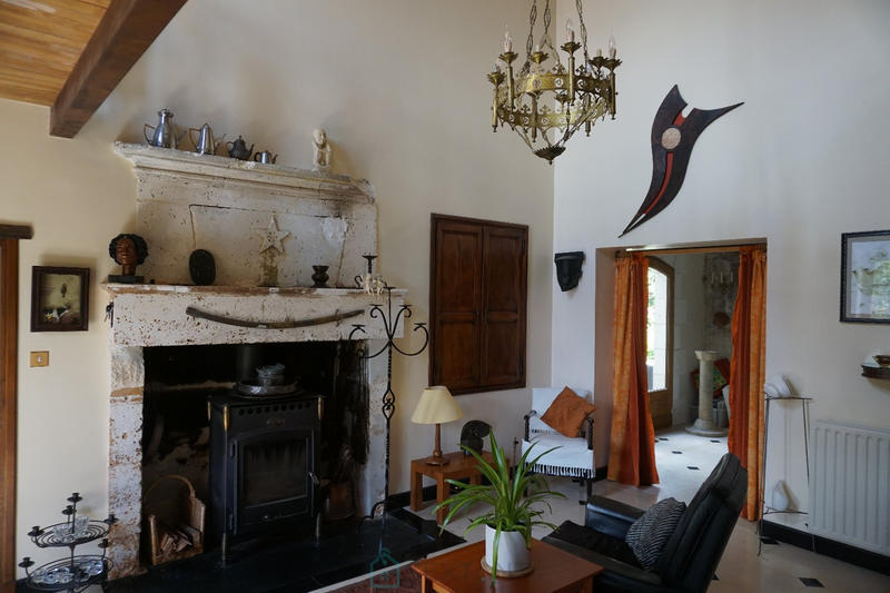 Maison - 380 m² - 12 pièces