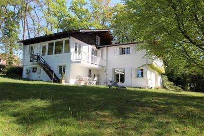 Maison - 190 m² - 6 pièces