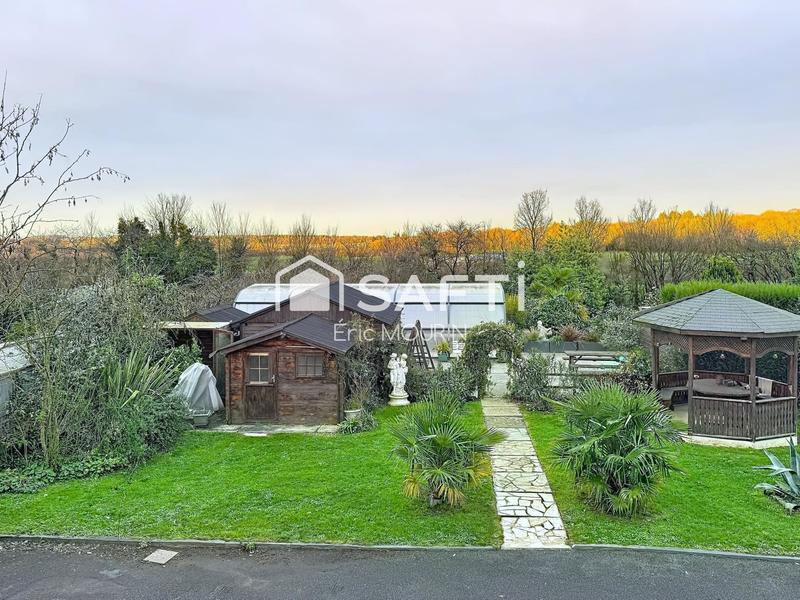 Maison - 265 m² - 10 pièces