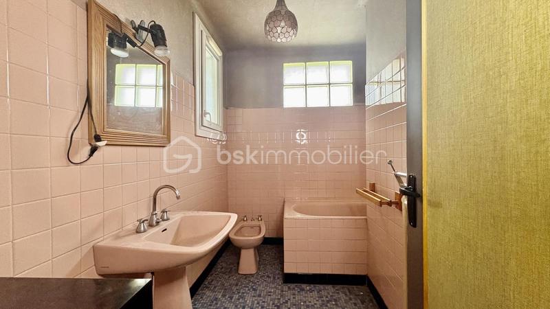 Maison traditionnelle - 93 m² - 5 pièces